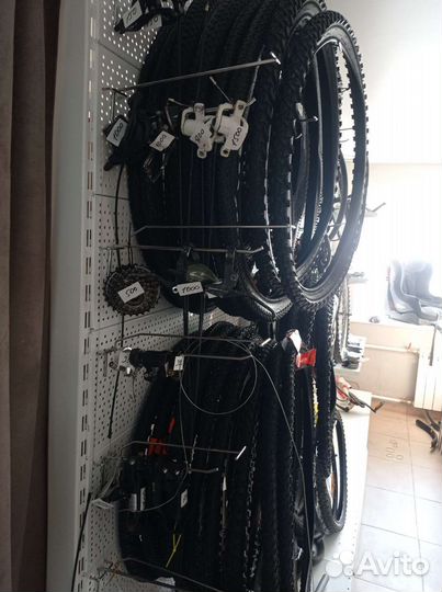 Продам запчасти и аксессуары для велосипедов