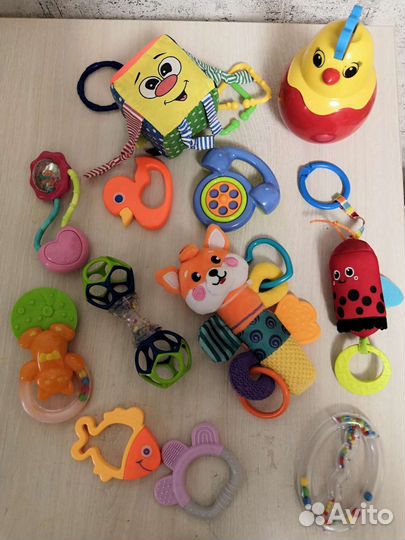 Развивающие игрушки погремушки пакетом