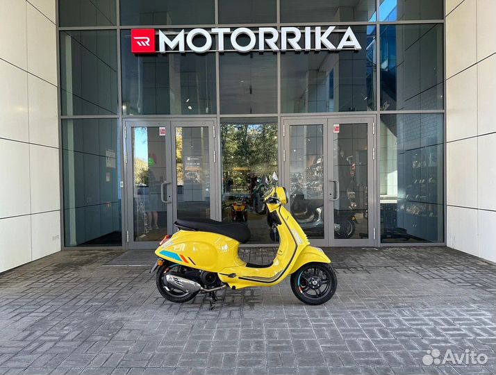 Vespa Primavera S 125 (Giallo Curioso, 2024)