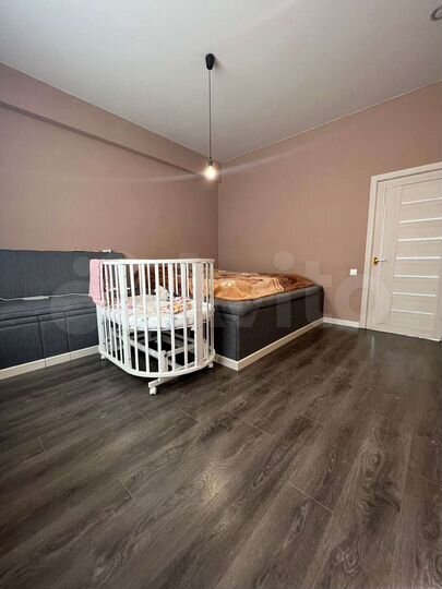 2-к. квартира, 69,4 м², 2/5 эт.