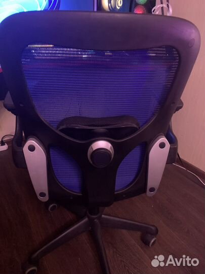 Компьютерное кресло