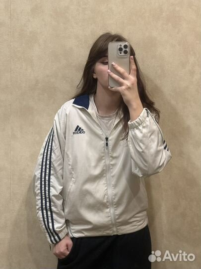 Белая винтажная ветровка adidas 00's