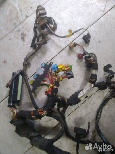 Проводка подкапотная Audi A8 D2/4D 1998