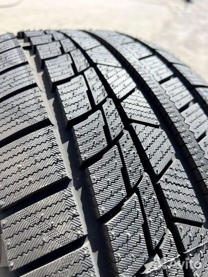 Sunwide Snowide 235/45 R17 134U