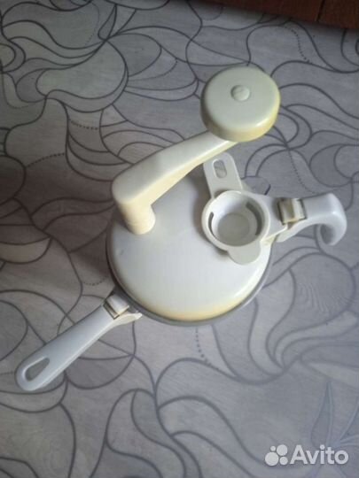 Миксер кухонный ручной