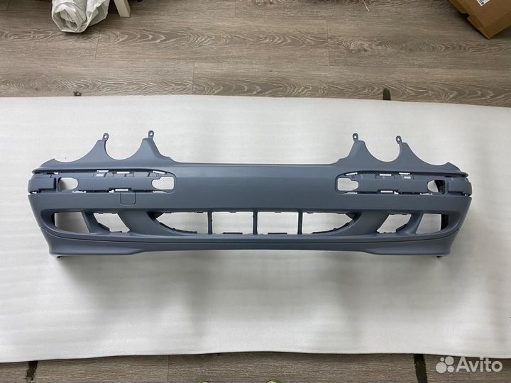 Бампер передний Mercedes E W210 Мерседес Е В210 ве