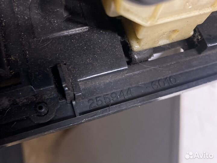 Блок управления отопителем Toyota Hiace 95-04