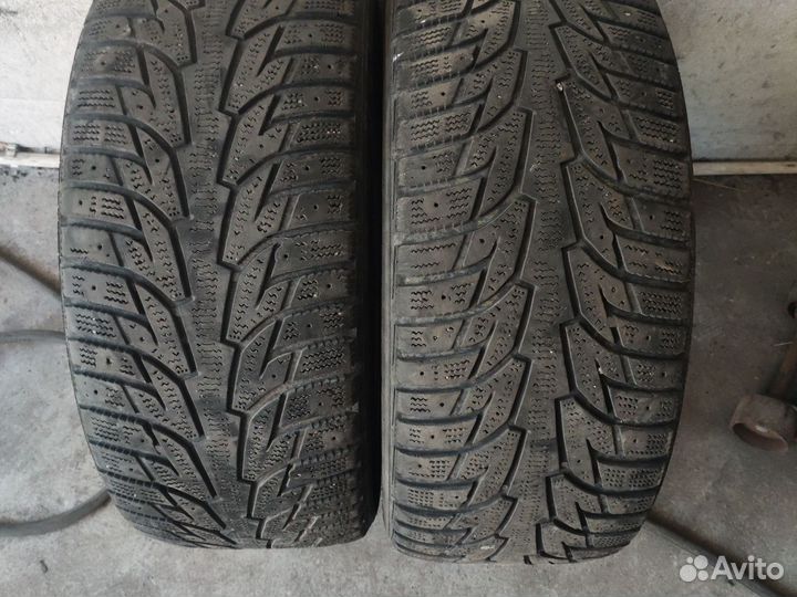 Hankook Winter I'Pike 235/45 R17 97T