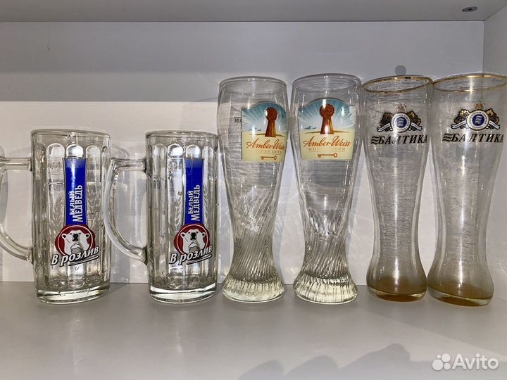 Пивная кружка и бокалы