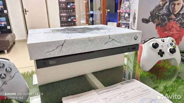 Xbox one X Limited edition“Gears of War/Мега Набор