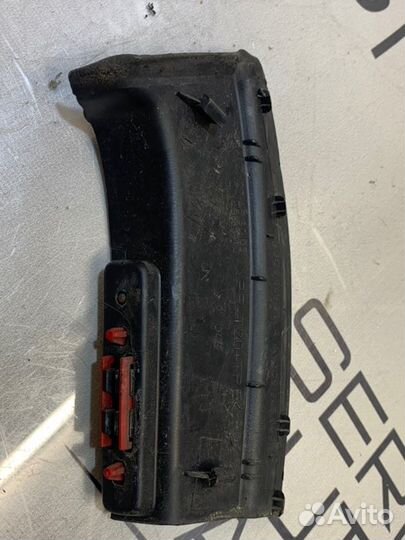 Фонарь противотуманный задний левый Volkswagen