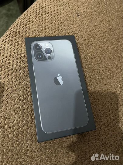Коробка от iPhone 13 pro max