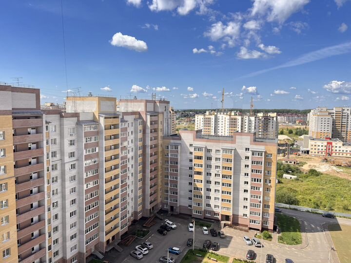 2-к. квартира, 58 м², 14/17 эт.