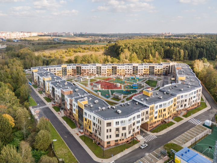 4-к. квартира, 79,5 м², 1/4 эт.