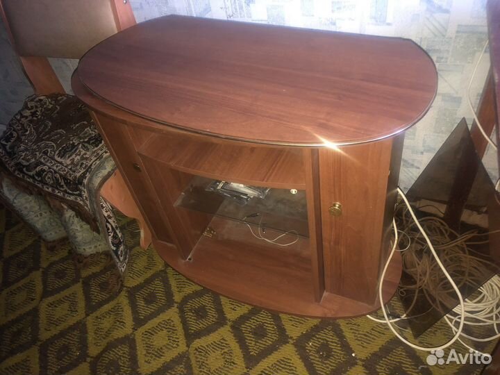 Тумба под телевизор