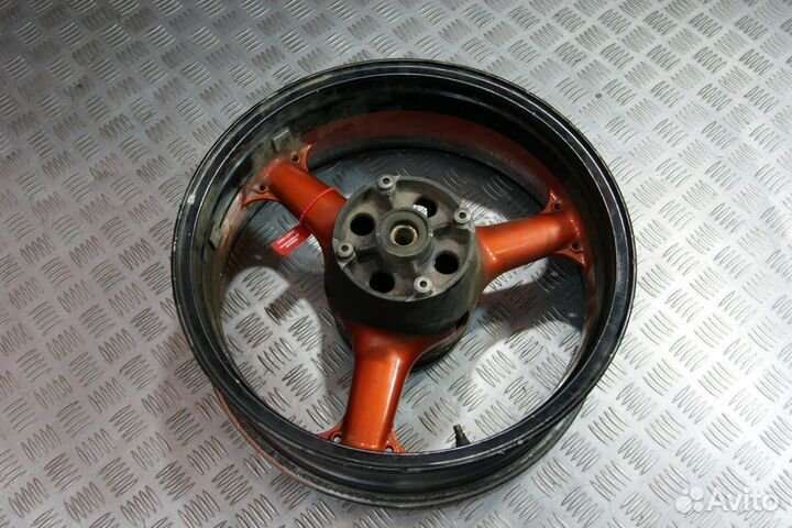 Колесо заднее (диск задний) Kawasaki ZX-9R (ZX900C