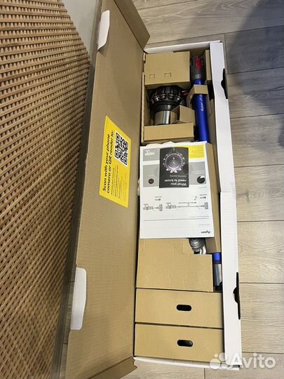 Пылесос Dyson V11 новый