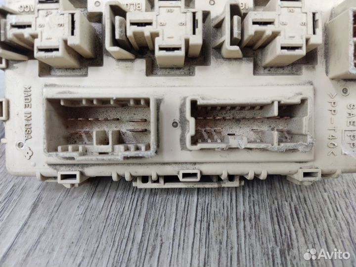 Блок предохранителей X-Trail (T30)