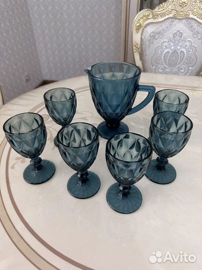 Графин со стаканами