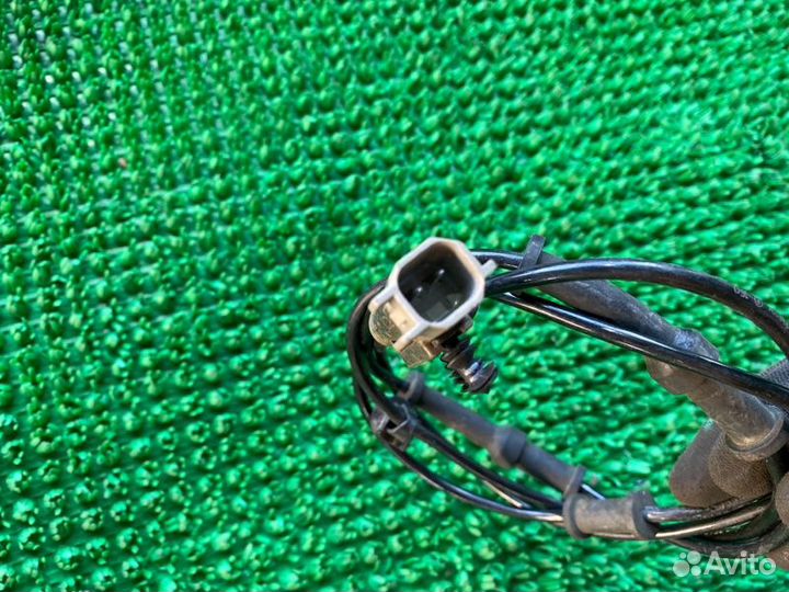 Датчик abs зад. Dodge Challenger