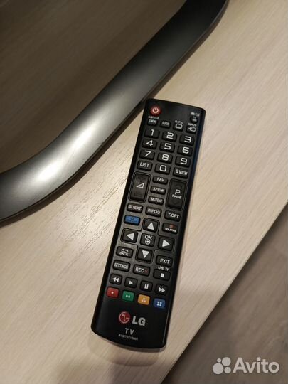 3D телевизор LG 47LA660V