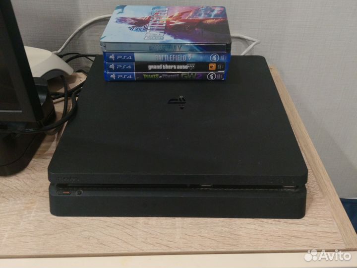 Sony PS4 slim 1tb
