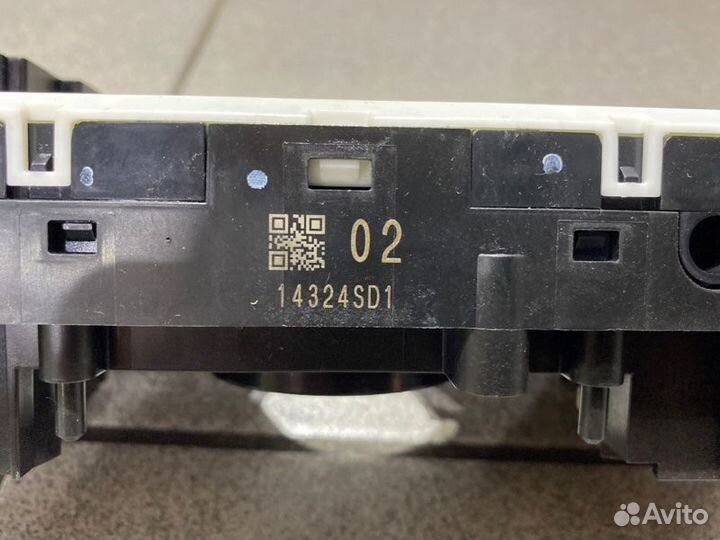 Подрулевой переключатель Nissan X-Trail T32-004803