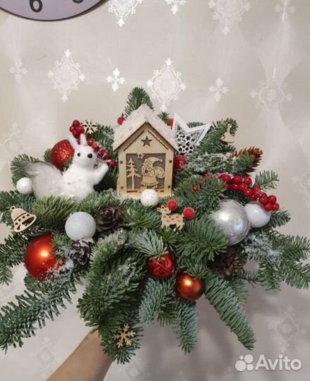 Новогодние композиции из живой ели и сосны