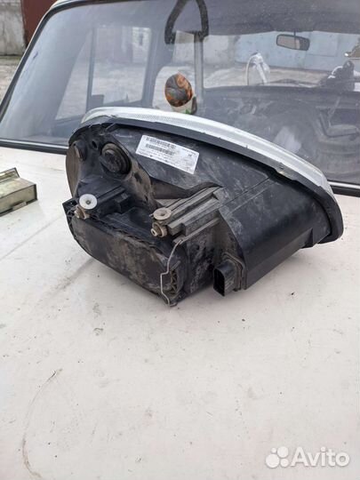 Фара левая приора