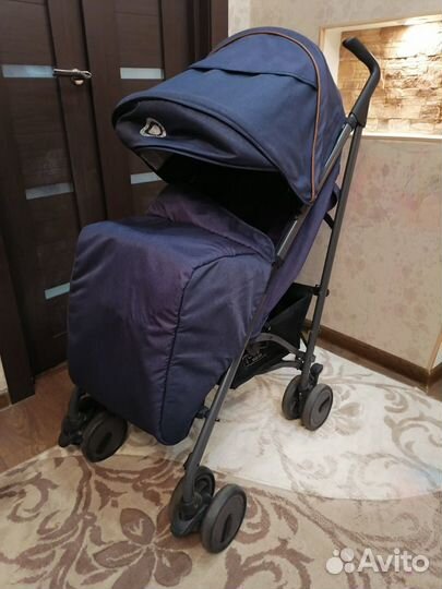 Прогулочная коляска в хорошем состоянии