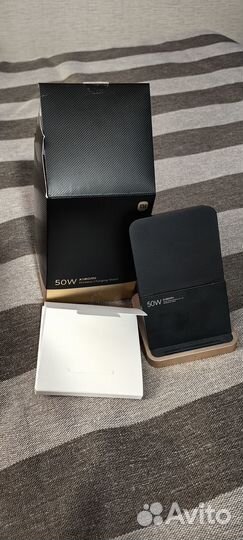 Беспроводная зарядка Xiaomi Wireless Charging Stan