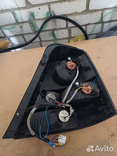 Фонарь задний левый Kia sorento 2008