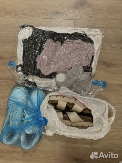 Пакет с одеждой и обувью