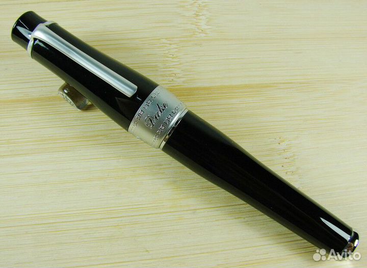 Перьевая ручка Duke Charlie Chaplin перо М 0,7 мм