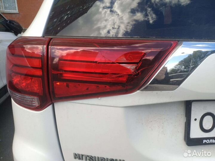 Задний фонарь левый битый mitsubishi outlander 3