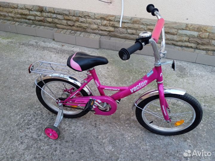 Детский трехколесный велосипед