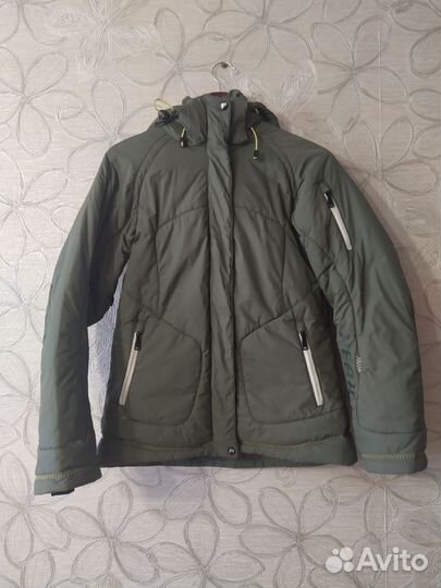 Горнолыжная куртка размер 42-44