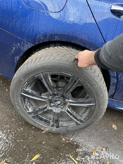 Диски Momo Corse 17 с зимней резиной Yokohama