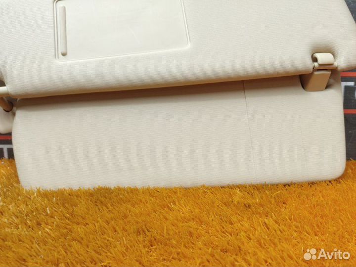 Козырек солнцезащитный передний правый Volkswagen