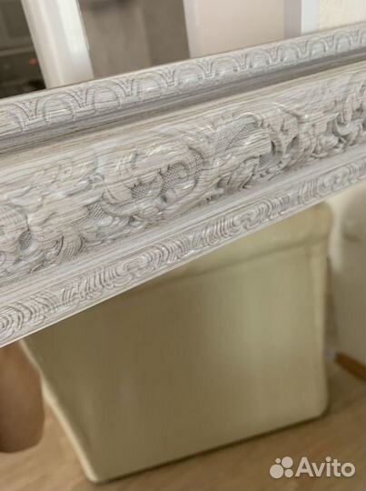 Зеркало в багетной раме