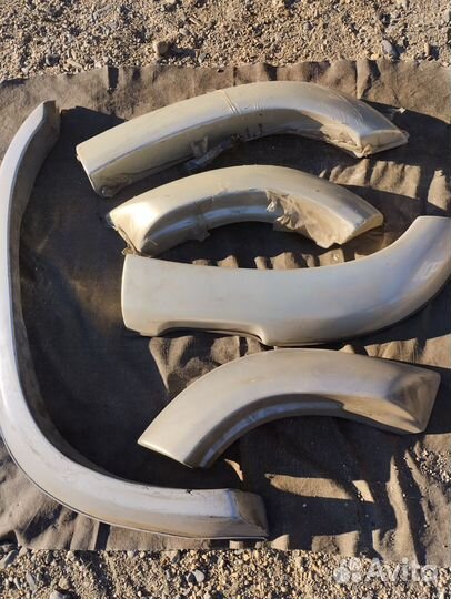 Расширители колесных арок на Тойоту Сурф