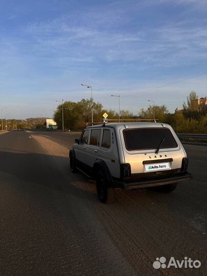 LADA 4x4 (Нива) 1.7 МТ, 2009, 100 000 км