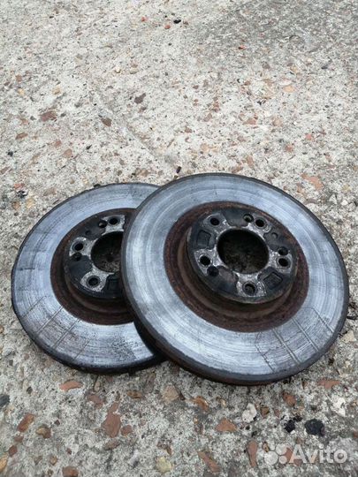 Тормозные диски переднии на Генезис