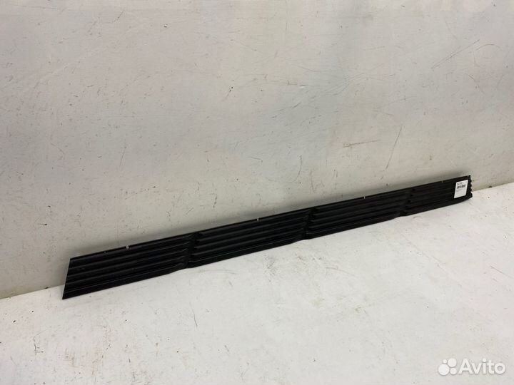 Накладка подножки правая Lexus Lx570 J200 2015