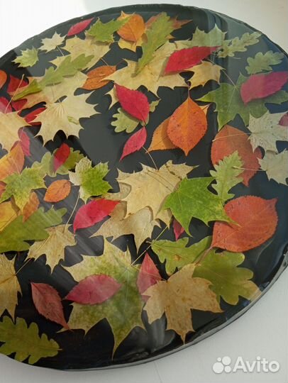 Сервировочное блюдо из эпоксидной смолы