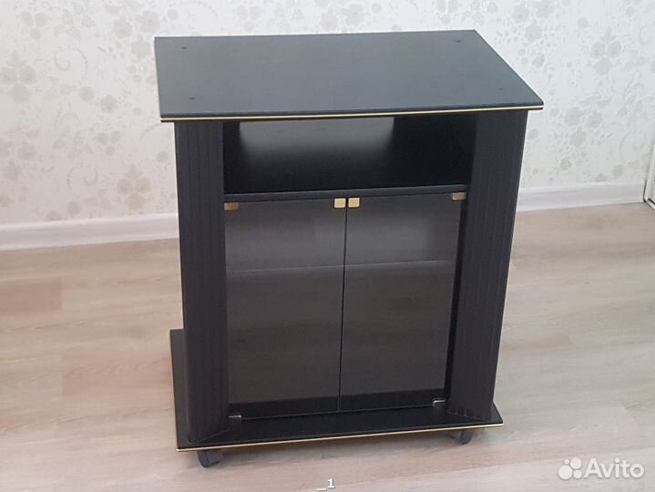 Тумба под телевизор чёрная