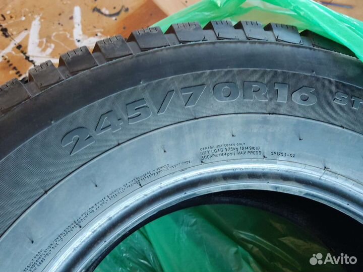 GT Radial Champiro IcePro SUV 245/70 R16