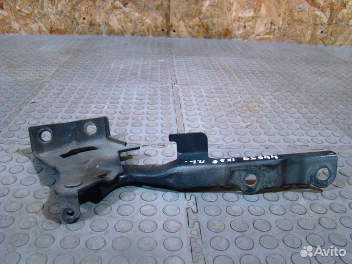 Hyundai ix35 Петля капота левая
