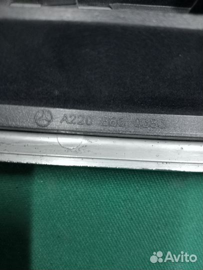 Радиаторная решотка мерседес