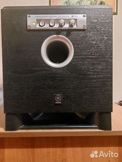 Активный сабвуфер yamaha